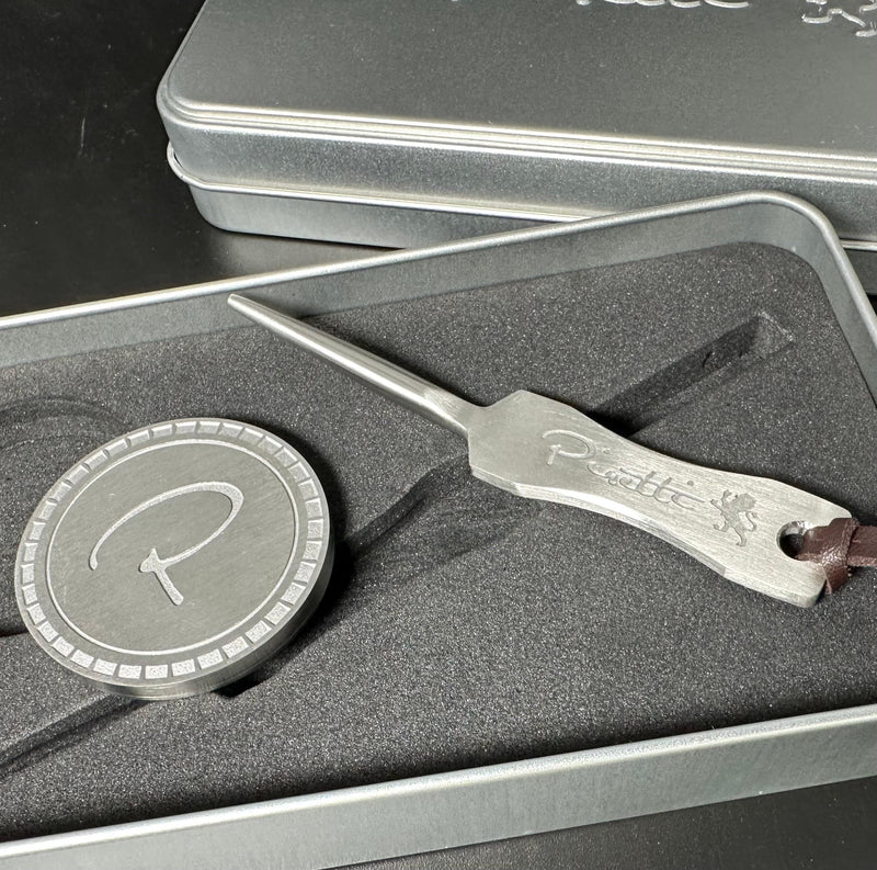 Piretti Commemorative Ball Marker & Divot Tool Set