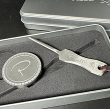 Piretti Commemorative Ball Marker & Divot Tool Set